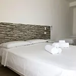 Accomodati - E