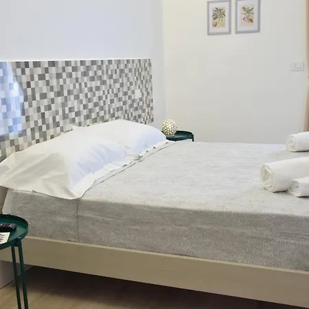 Accomodati - E 4* Marina di Gioiosa Ionica