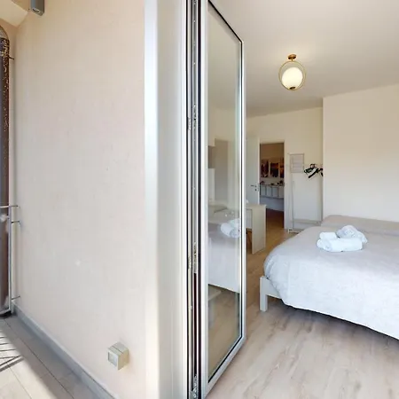 Accomodati - E 4*