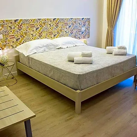 Accomodati - E