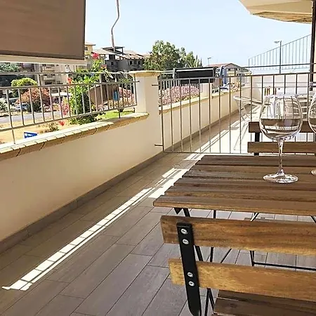 Couette-café Accomodati - E
