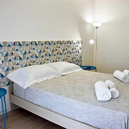 Couette-café Accomodati - E